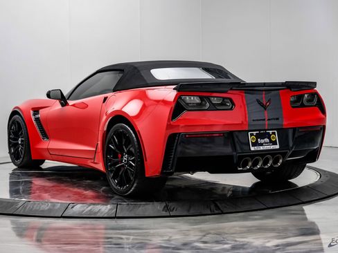 Used 2015 Chevrolet Corvette Z06 w/ 3LZ Preferred Equipment Group image 12