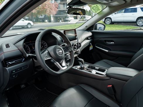 New 2025 Nissan Sentra SR w/ SR Premium Package image 22