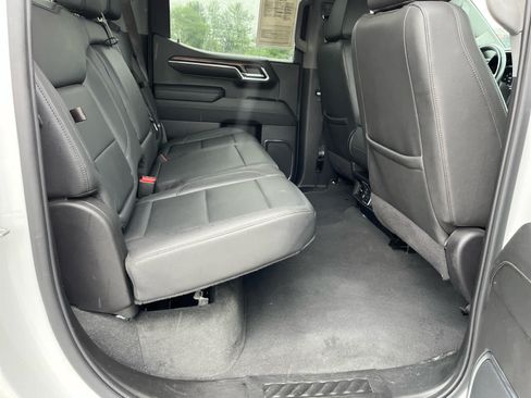 Used 2024 GMC Sierra 1500 SLT AWD/4WD image 33