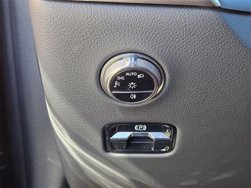 Used 2024 Mercedes-Benz GLC 43 AMG 4MATIC image 22