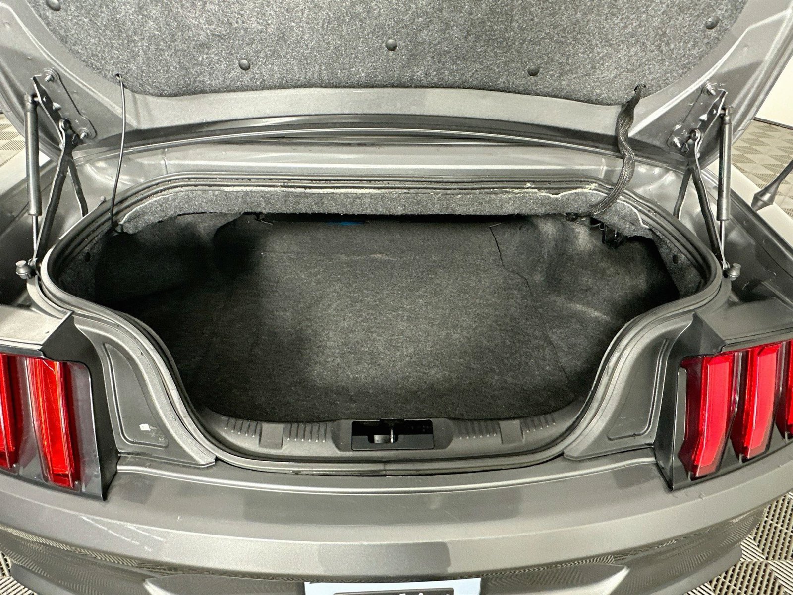 Used 2021 Ford Mustang Premium RWD image 25