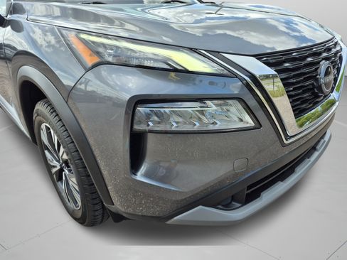 Certified 2023 Nissan Rogue SV FWD image 34