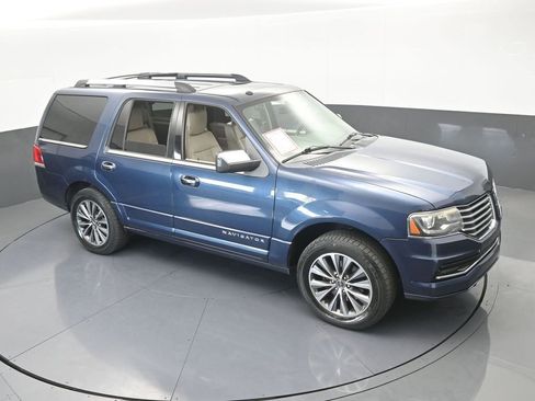 Used 2016 Lincoln Navigator Select image 61