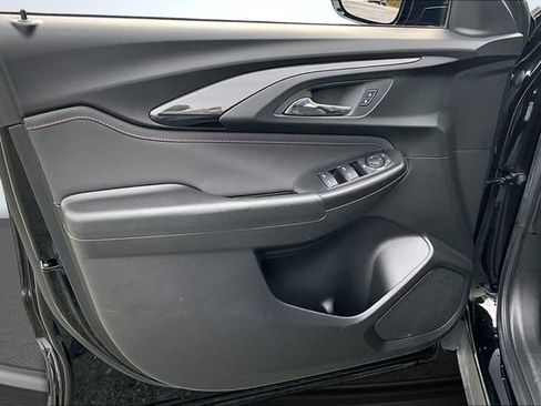 Used 2022 Chevrolet TrailBlazer RS image 19