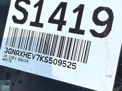 Used 2019 Chevrolet Equinox LS image 30