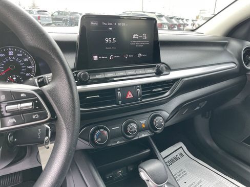 Certified 2024 Kia Forte LXS w/ LXS Technology Package image 15