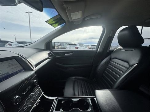 Used 2020 Ford Edge SEL w/ Convenience Package image 26