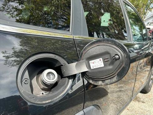 Certified 2019 Jeep Cherokee Limited FWD image 39