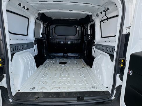 Used 2021 RAM ProMaster City Tradesman FWD image 16