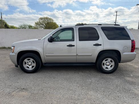 Used 2008 Chevrolet Tahoe LS image 3