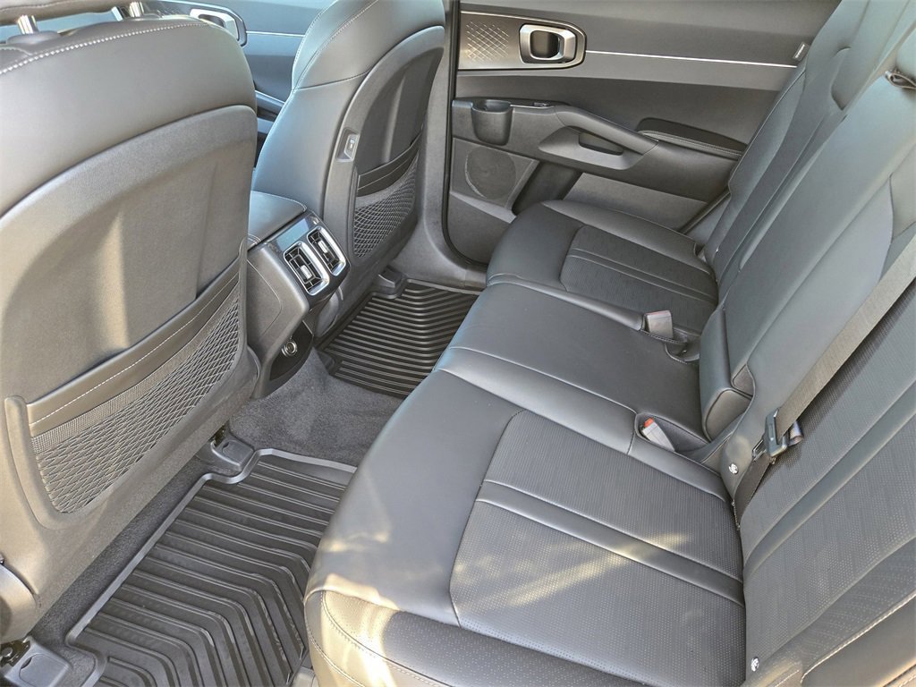 New 2026 Kia Sorento S w/ S Panoramic Sunroof Package FWD image 19