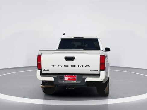 Used 2025 Toyota Tacoma TRD Sport w/ TRD Sport Upgrade Package AWD/4WD image 7