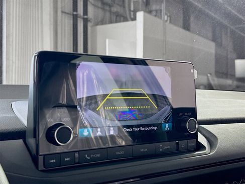 New 2025 Honda Accord SE image 9