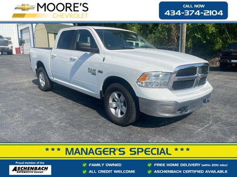 Used 2019 RAM 1500 Classic SLT w/ Protection Group AWD/4WD image 1
