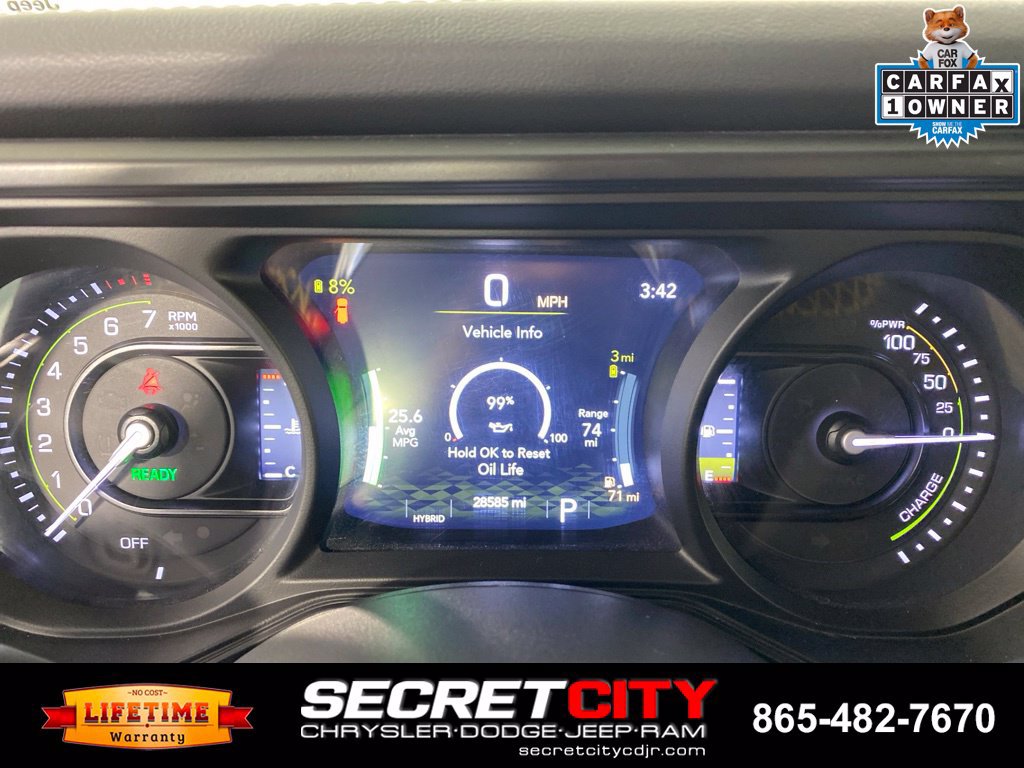 Used 2024 Jeep Wrangler Unlimited Sahara AWD/4WD image 17