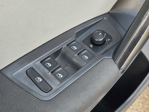 Used 2019 Volkswagen Tiguan S w/ Driver Assistance Package image 21