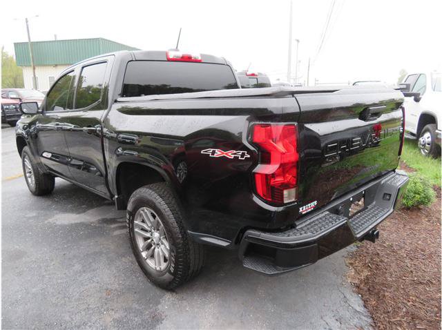 Used 2023 Chevrolet Colorado LT w/ Advanced Trailering Package AWD/4WD image 17
