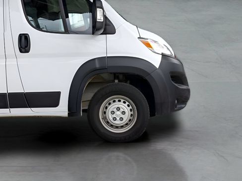 Used 2025 RAM ProMaster 2500 w/ Convenience Group FWD image 10