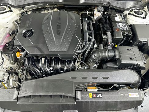 Used 2025 Hyundai Sonata SEL FWD image 31