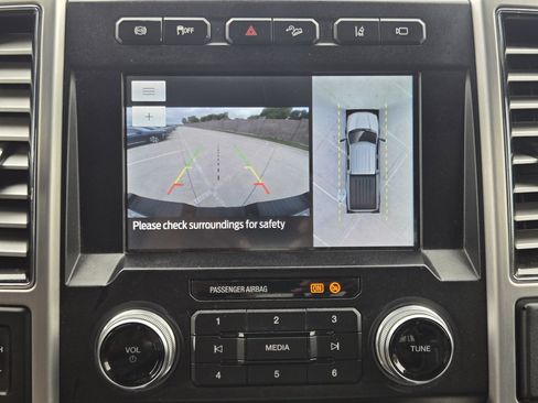 Used 2020 Ford F350 Platinum image 18