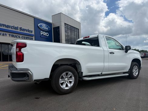 Used 2025 Chevrolet Silverado 1500 W/T RWD image 9