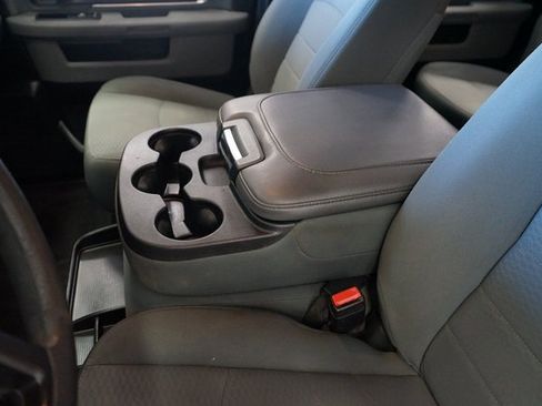 Used 2018 RAM 1500 Classic SLT image 20