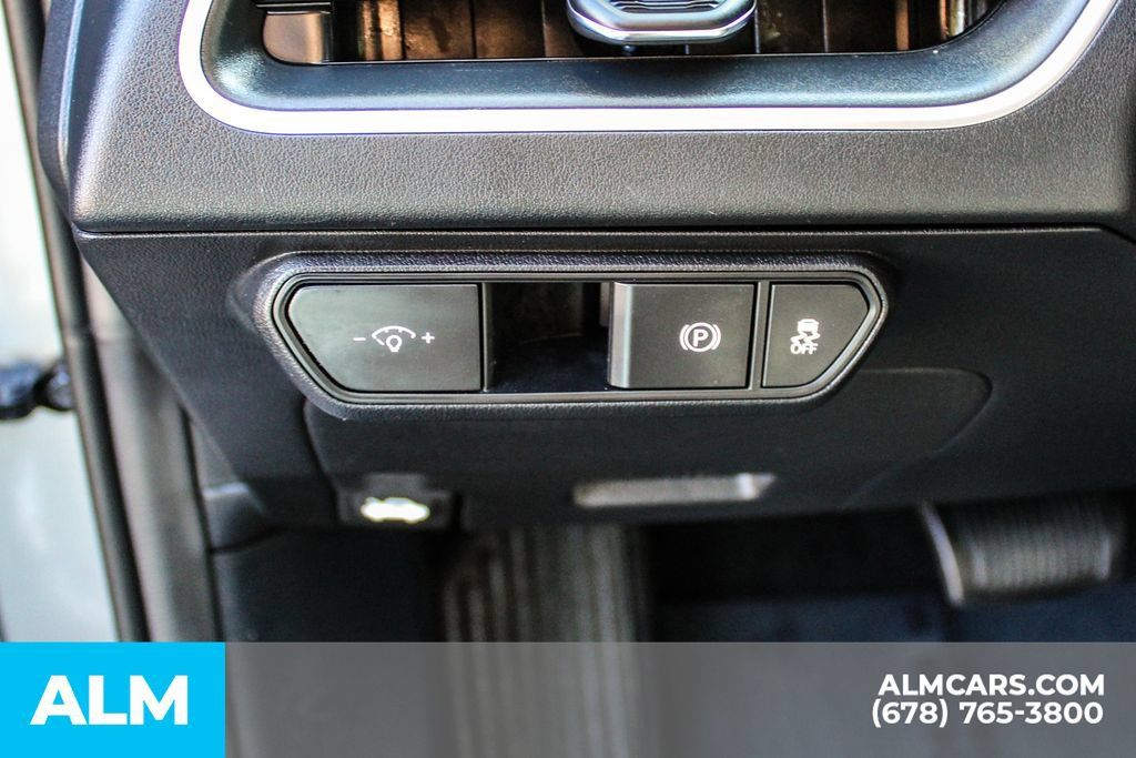 Used 2025 Kia K4 FWD image 30