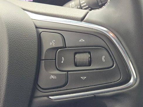 Used 2025 Buick Envista Sport Touring w/ Convenience I Package image 33