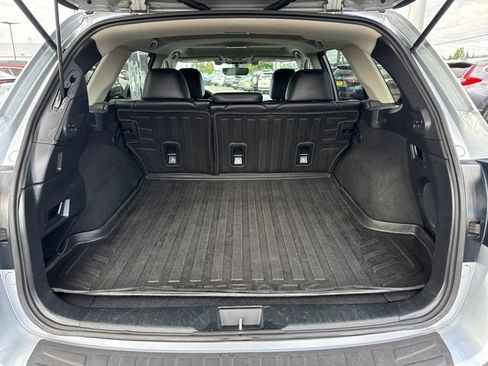 Used 2017 Subaru Outback 2.5i Limited AWD/4WD image 12