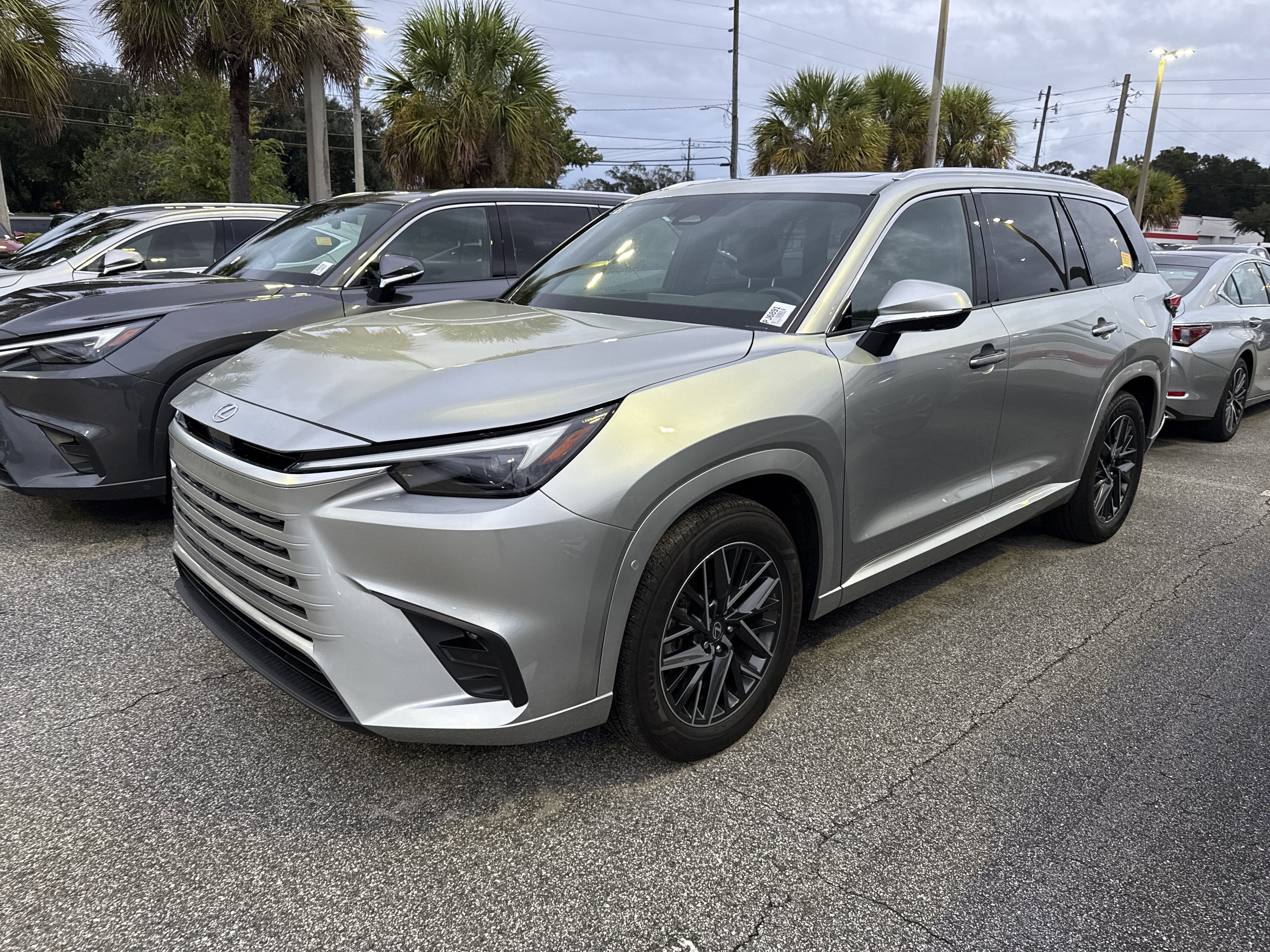Used 2026 Lexus TX 350 AWD w/ Technology Package image 2