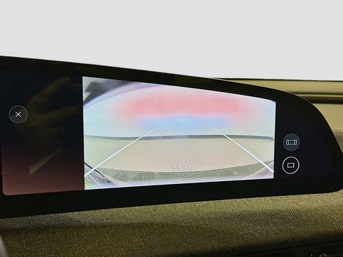 Used 2023 Lucid Air Pure AWD/4WD image 23