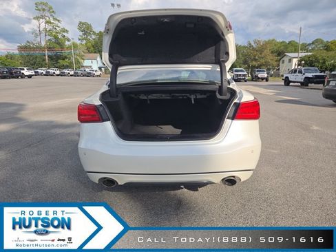 Used 2017 Nissan Maxima Platinum FWD image 9