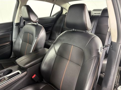 Used 2022 Nissan Altima 2.0 SR FWD image 13