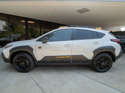 Used 2024 Subaru Crosstrek 2.5i Wilderness AWD/4WD image 4