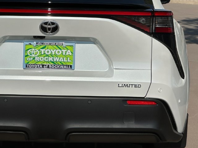New 2027 Toyota bZ FWD image 6