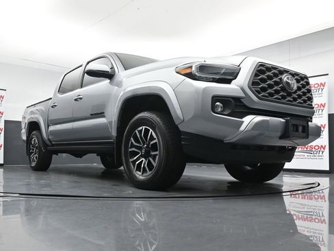 Used 2023 Toyota Tacoma TRD Sport AWD/4WD image 28
