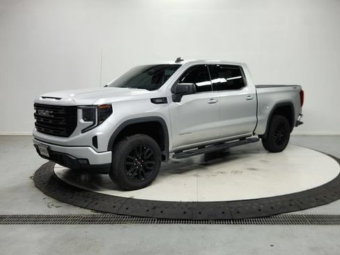 Used 2022 GMC Sierra 1500 Elevation AWD/4WD image 4