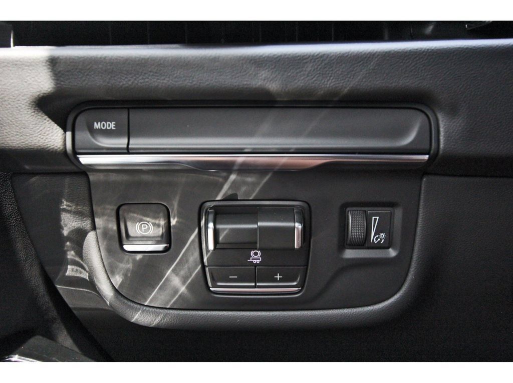 New 2027 Cadillac Escalade ESV Luxury RWD image 15