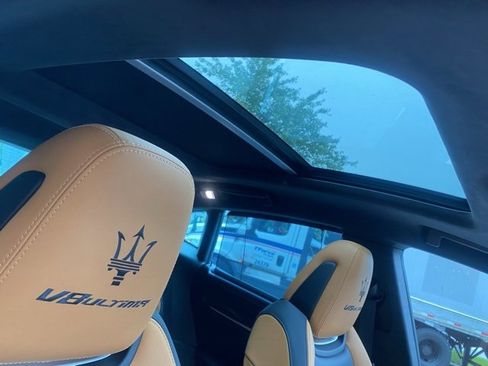 New 2024 Maserati Levante Trofeo image 43