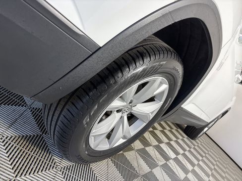 Used 2019 Volkswagen Atlas SE w/ Towing Package image 31