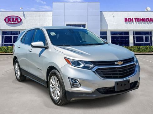 Used 2020 Chevrolet Equinox LT FWD image 3