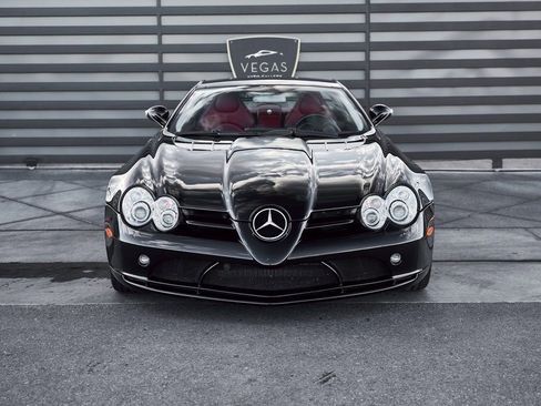 Used 2006 Mercedes-Benz SLR image 16
