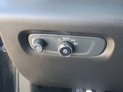 Used 2019 Chevrolet Traverse LS image 23