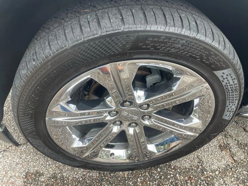 Used 2016 GMC Yukon SLT w/ Open Road Package image 9