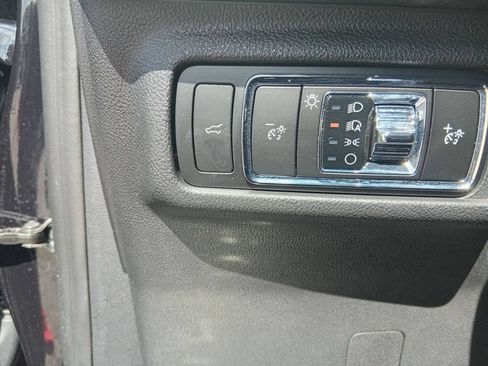 Certified 2024 Lincoln Corsair AWD w/ Equipment Group 101A image 23