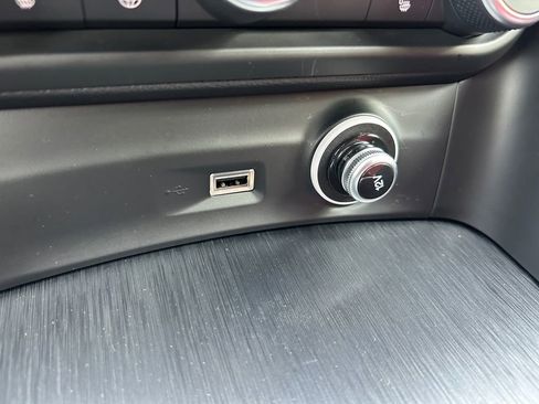 Used 2022 Alfa Romeo Stelvio Sprint image 36