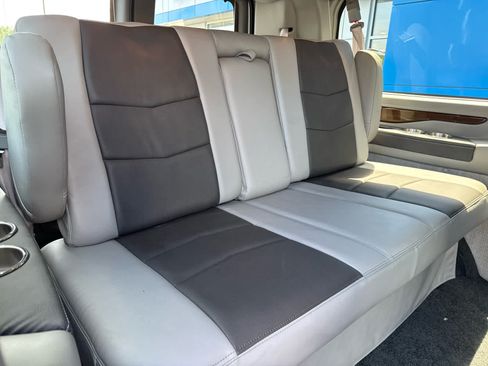 Used 2024 Chevrolet Express 2500 RWD image 6