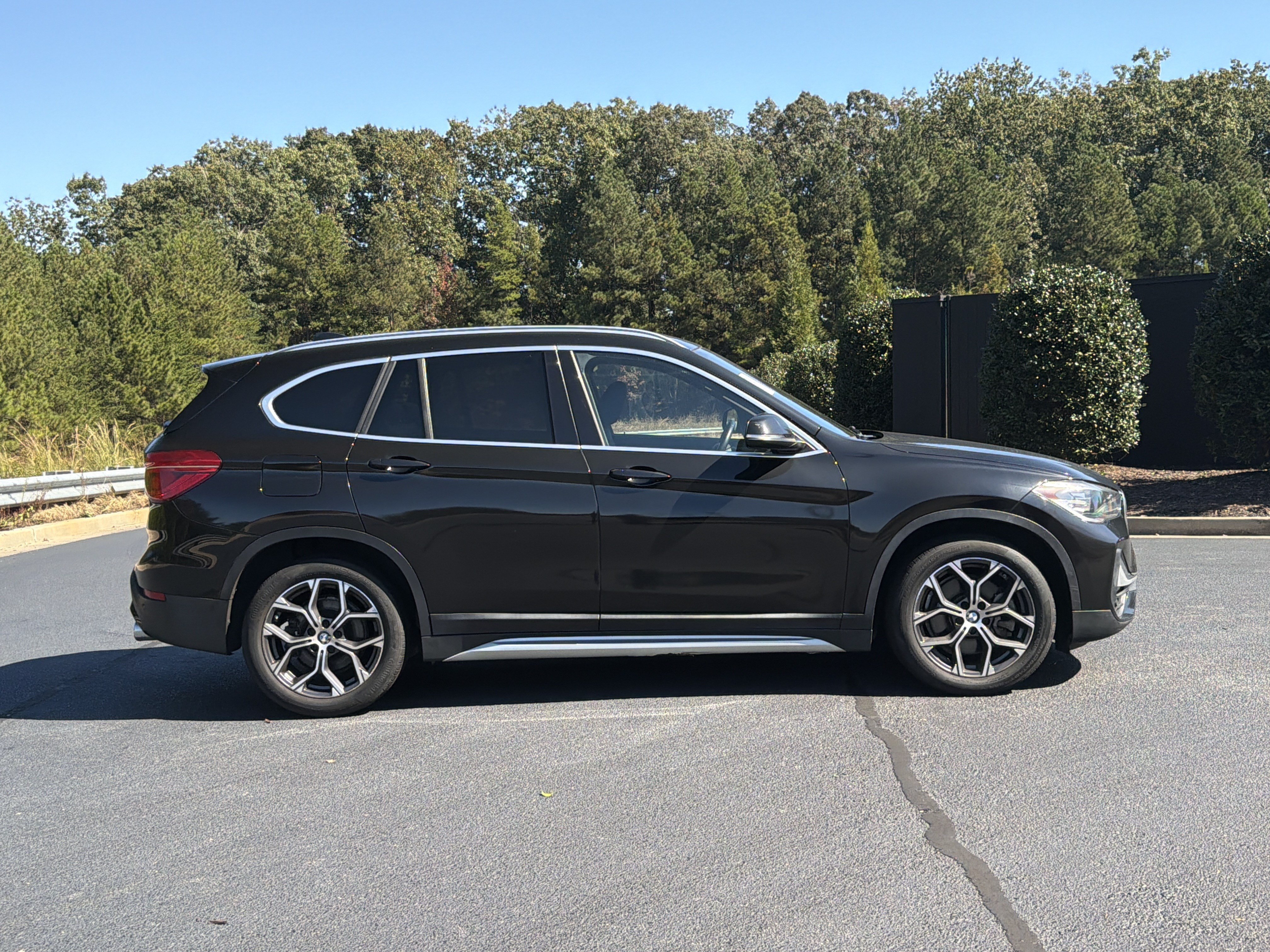 Used 2020 BMW X1 xDrive28i w/ Convenience Package AWD/4WD image 5
