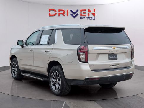Used 2021 Chevrolet Tahoe LT w/ LT Signature Package image 3
