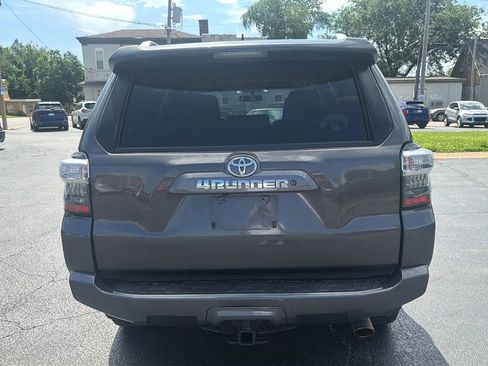 Used 2018 Toyota 4Runner SR5 Premium AWD/4WD image 6